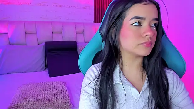 SophiaWylde online show from 26, 9, 2025