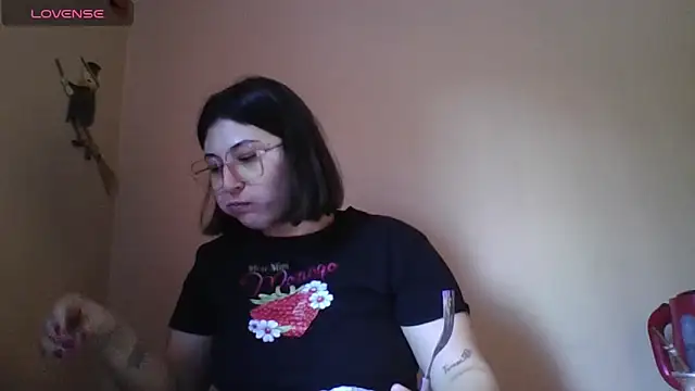 imsohornydacom online show from 18, 10, 2025