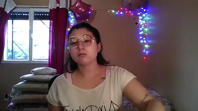 imsohornydacom online show from 2, 4, 2026