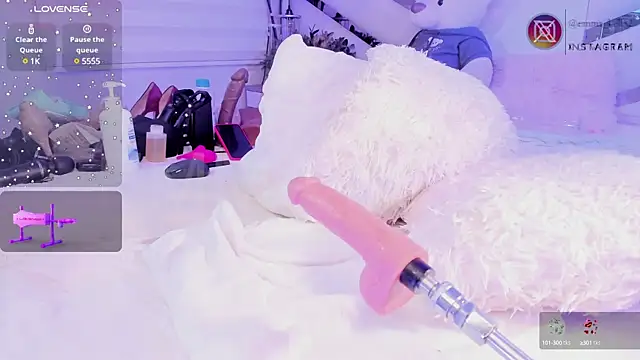 Emma-kell online show from 24, 2, 2025