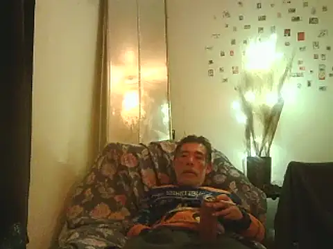 Snapshot of DaddyQuimHot chatting on 8, 2, 2025 DaddyQuimHot online show from 8, 2, 2025