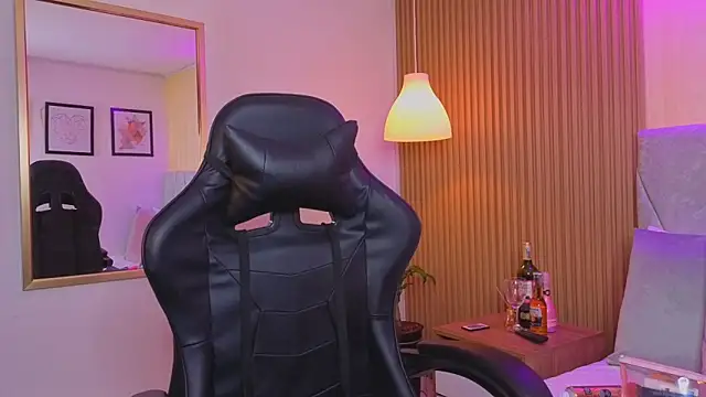 Snapshot of Dakota_diaz_ chatting on 10, 2, 2026 Dakota diaz online show from 10, 2, 2026