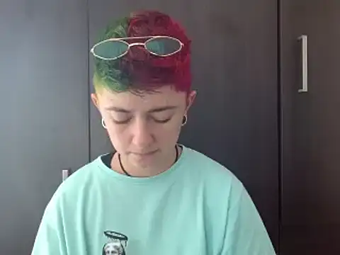 tomboyblue online show from 8, 3, 2025