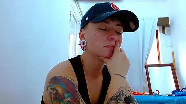 tomboyblue online show from 21, 11, 2025