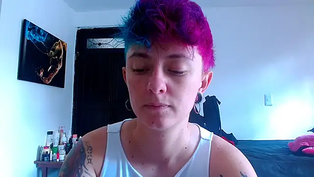 Snapshot of tomboyblue chatting on 22, 5, 2026 tomboyblue online show from 22, 5, 2026