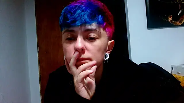 Snapshot of tomboyblue chatting on 11, 6, 2026 tomboyblue online show from 11, 6, 2026