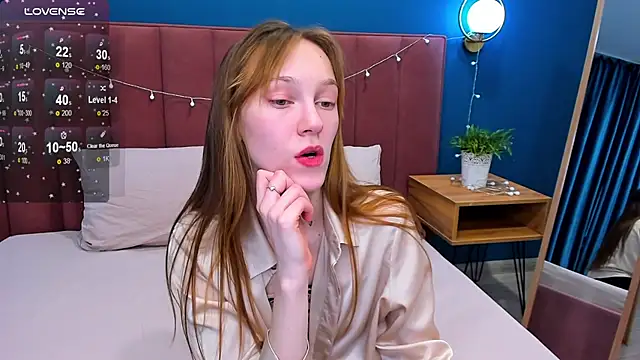 Snapshot of VanillaKelly chatting on 6, 2, 2025 VanillaKelly online show from 6, 2, 2025