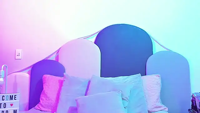 SophieGomez22 online show from 15, 2, 2025