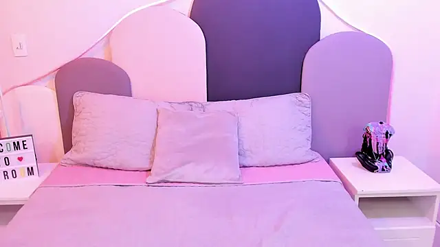 SophieGomez22 online show from 20, 2, 2025