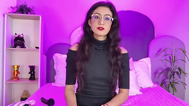 SophieGomez22 online show from 16, 4, 2026