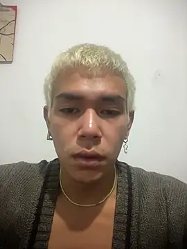 Snapshot of GianniStreet chatting on 5, 12, 2025 GianniStreet online show from 5, 12, 2025