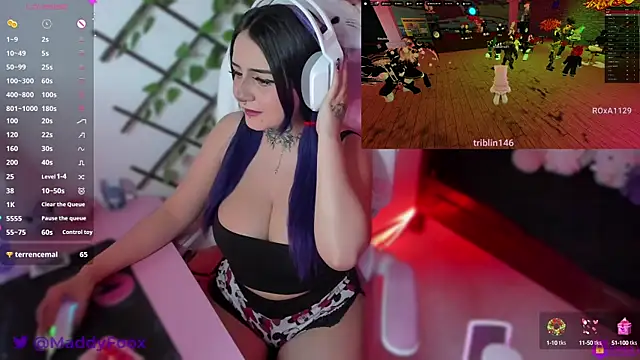 MaddyFooxx online show from 14, 1, 2025