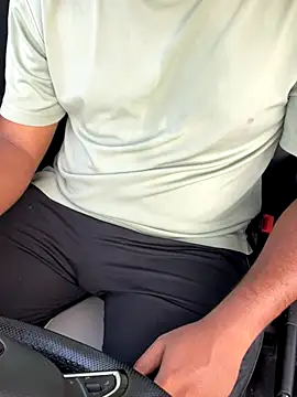 Snapshot of bighorn2000 chatting on 3, 11, 2025 bighorn2000 online show from 3, 11, 2025