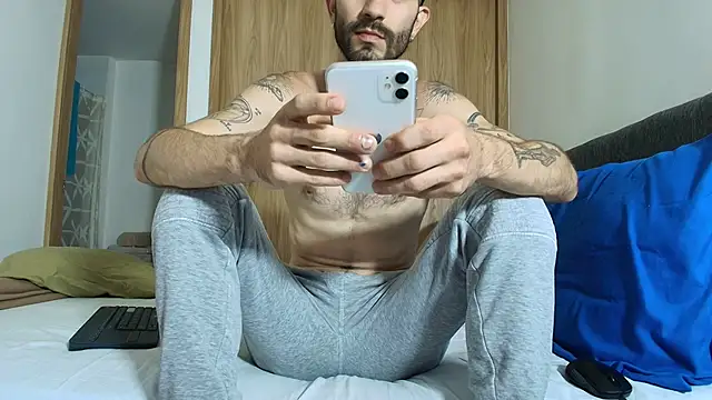 Snapshot of ALEJANDRO_BIGCOCK chatting on 16, 5, 2026 ALEJANDRO BIGCOCK online show from 16, 5, 2026