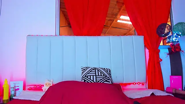 caro lyne  online show from 28, 11, 2025