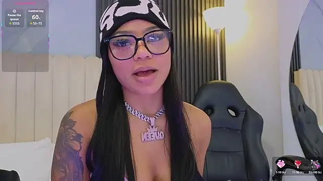 Snapshot of Madiee_Rhea chatting on 18, 4, 2026 Madiee Rhea online show from 18, 4, 2026