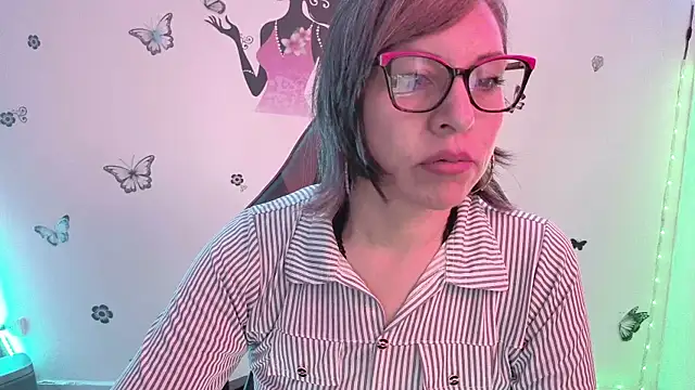 Lady breaks hearts online show from 26, 3, 2026