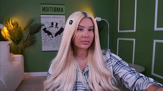 Snapshot of EvaZane chatting on 20, 4, 2026 EvaZane online show from 20, 4, 2026