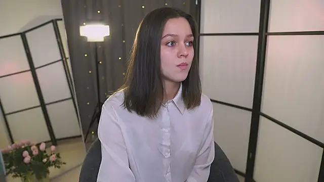 Snapshot of Addelin_Moon chatting on 9, 3, 2025 Addelin Moon online show from 9, 3, 2025