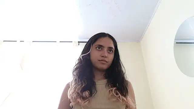 Snapshot of ViolettaSummer chatting on 14, 2, 2025 ViolettaSummer online show from 14, 2, 2025