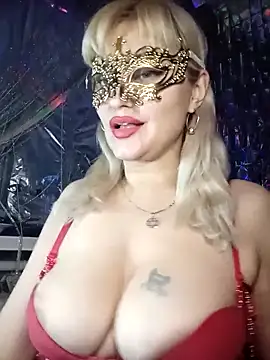 Snapshot of Freya_Milf chatting on 3, 1, 2025 Freya Milf online show from 3, 1, 2025