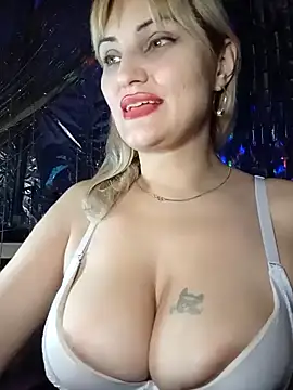 Snapshot of Freya_Milf chatting on 15, 1, 2025 Freya Milf online show from 15, 1, 2025