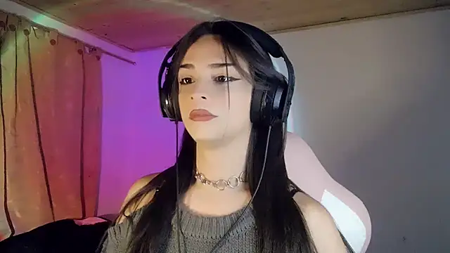 Dollbehavior  online show from 4, 2, 2026