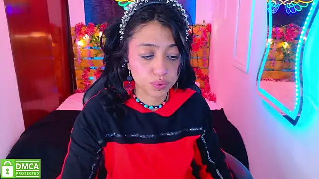 Snapshot of REDHOTTER_ chatting on 23, 7, 2026 REDHOTTER online show from 23, 7, 2026