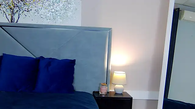 Snapshot of NicoleRosss chatting on 11, 10, 2025 NicoleRosss online show from 11, 10, 2025