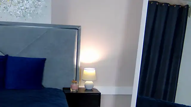 Snapshot of NicoleRosss chatting on 27, 11, 2025 NicoleRosss online show from 27, 11, 2025