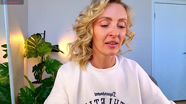 sexuallycorrecte online show from 25, 5, 2026