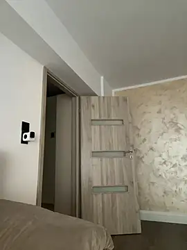 AllysonK online show from 6, 2, 2025