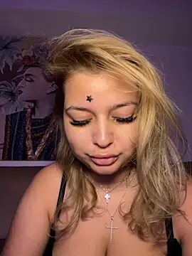 AllysonK online show from 14, 11, 2025