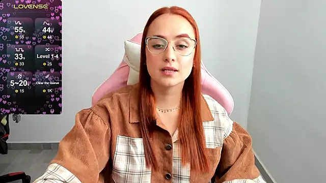 Snapshot of maryluna95 chatting on 11, 12, 2024 maryluna95 online show from 11, 12, 2024