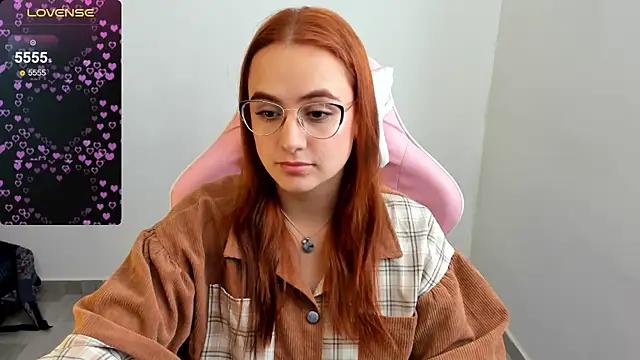 Snapshot of maryluna95 chatting on 17, 12, 2024 maryluna95 online show from 17, 12, 2024