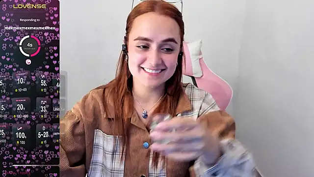 Snapshot of maryluna95 chatting on 18, 12, 2024 maryluna95 online show from 18, 12, 2024