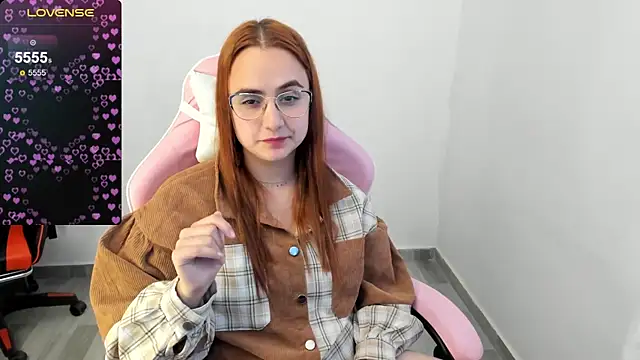 Snapshot of maryluna95 chatting on 3, 1, 2025 maryluna95 online show from 3, 1, 2025