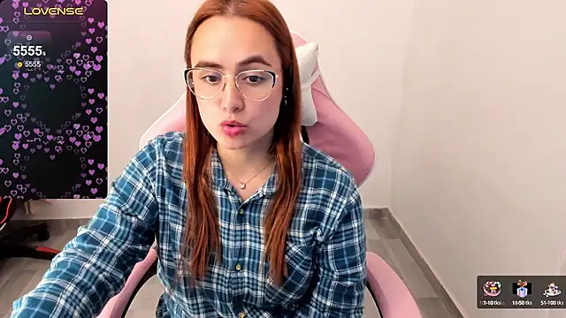 Snapshot of maryluna95 chatting on 6, 1, 2025 maryluna95 online show from 6, 1, 2025