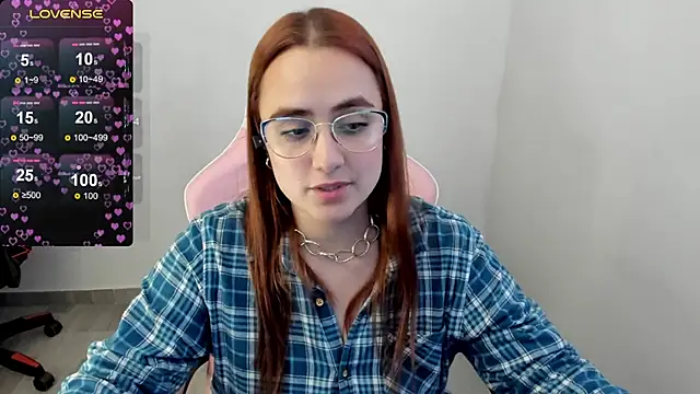 Snapshot of maryluna95 chatting on 22, 1, 2025 maryluna95 online show from 22, 1, 2025