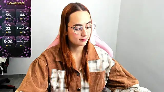 Snapshot of maryluna95 chatting on 6, 2, 2025 maryluna95 online show from 6, 2, 2025