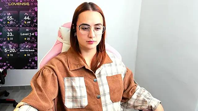 Snapshot of maryluna95 chatting on 6, 2, 2025 maryluna95 online show from 6, 2, 2025