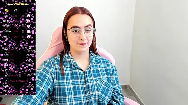 Snapshot of maryluna95 chatting on 11, 2, 2025 maryluna95 online show from 11, 2, 2025