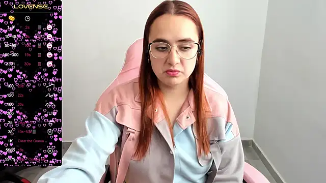 Snapshot of maryluna95 chatting on 17, 2, 2025 maryluna95 online show from 17, 2, 2025