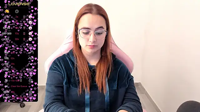 Snapshot of maryluna95 chatting on 26, 2, 2025 maryluna95 online show from 26, 2, 2025