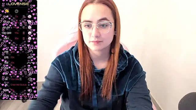 Snapshot of maryluna95 chatting on 26, 2, 2025 maryluna95 online show from 26, 2, 2025