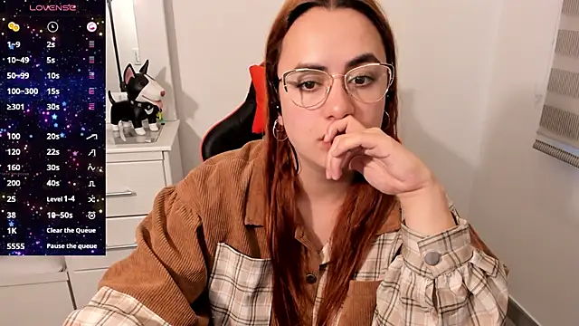 Snapshot of maryluna95 chatting on 12, 9, 2025 maryluna95 online show from 12, 9, 2025