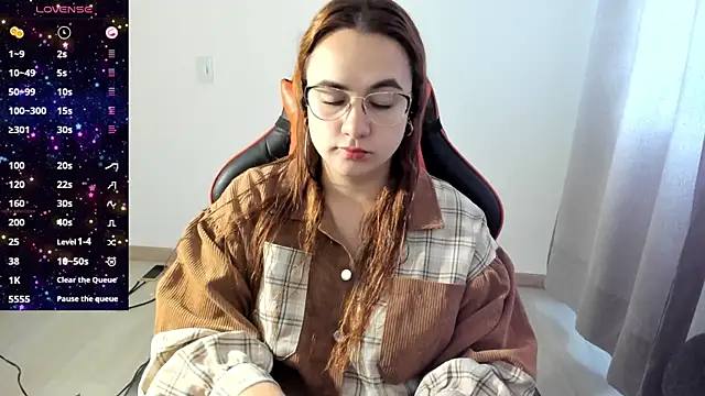 Snapshot of maryluna95 chatting on 20, 10, 2025 maryluna95 online show from 20, 10, 2025