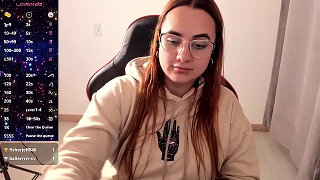 Snapshot of maryluna95 chatting on 28, 10, 2025 maryluna95 online show from 28, 10, 2025