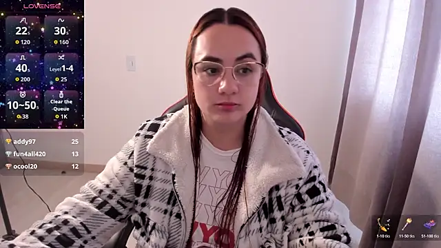 Snapshot of maryluna95 chatting on 12, 11, 2025 maryluna95 online show from 12, 11, 2025