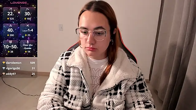 Snapshot of maryluna95 chatting on 13, 11, 2025 maryluna95 online show from 13, 11, 2025